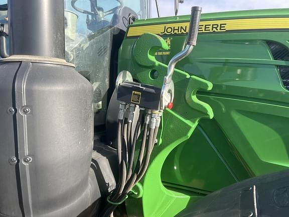 Image of John Deere 6155M equipment image 4