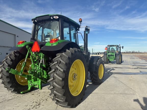 Image of John Deere 6155M equipment image 4