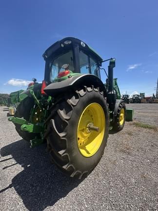 Image of John Deere 6155M equipment image 4