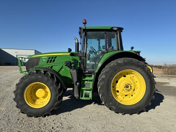 Image of John Deere 6155M equipment image 1