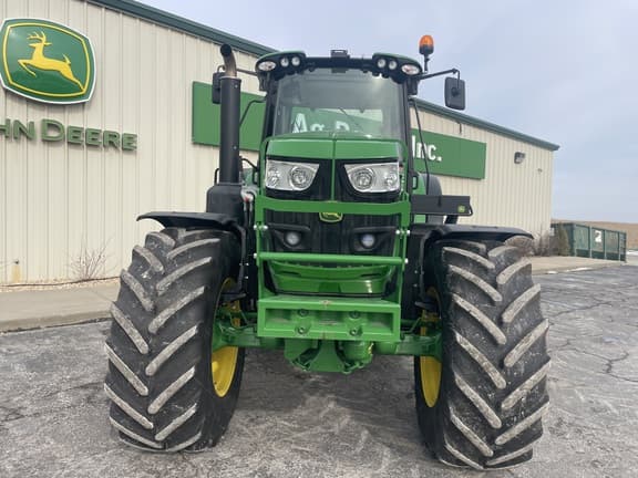 Image of John Deere 6155M equipment image 4