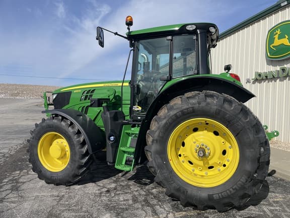 Image of John Deere 6155M equipment image 1