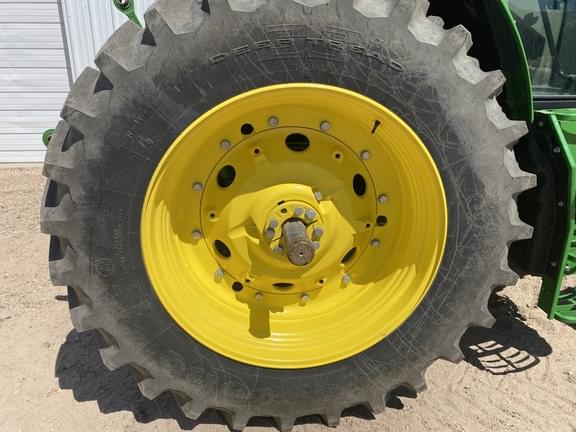 Image of John Deere 6155M equipment image 4