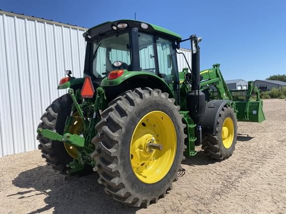 Image of John Deere 6155M equipment image 3