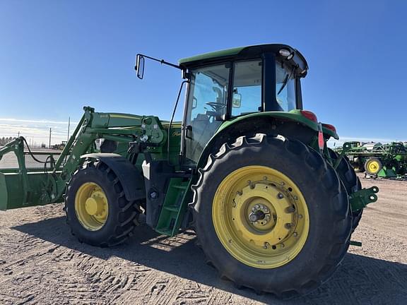 Image of John Deere 6155M equipment image 4