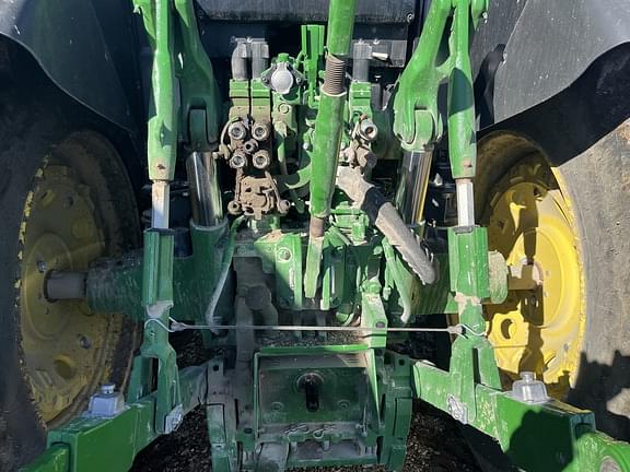 Image of John Deere 6155M equipment image 1