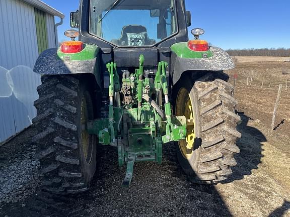 Image of John Deere 6155M equipment image 2