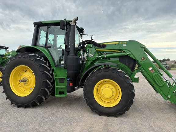 Image of John Deere 6155M equipment image 2