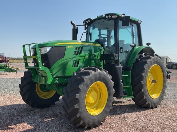 Image of John Deere 6155M equipment image 3