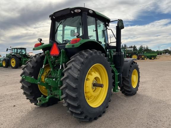 Image of John Deere 6155M equipment image 4