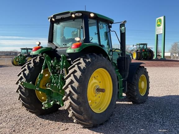 Image of John Deere 6155M equipment image 4
