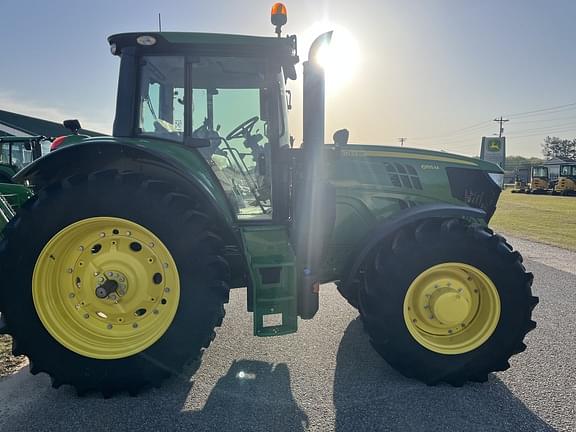 Image of John Deere 6155M equipment image 3