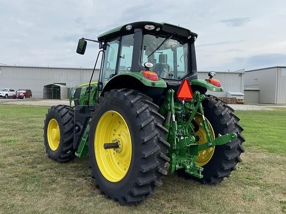 Image of John Deere 6155M equipment image 4