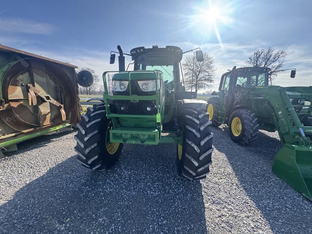 Image of John Deere 6155M equipment image 3