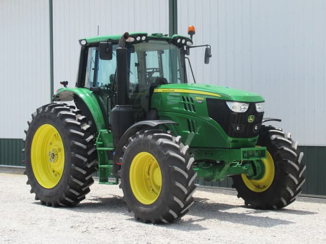 Image of John Deere 6155M equipment image 2