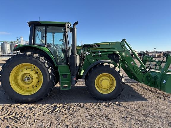 Image of John Deere 6155M equipment image 4