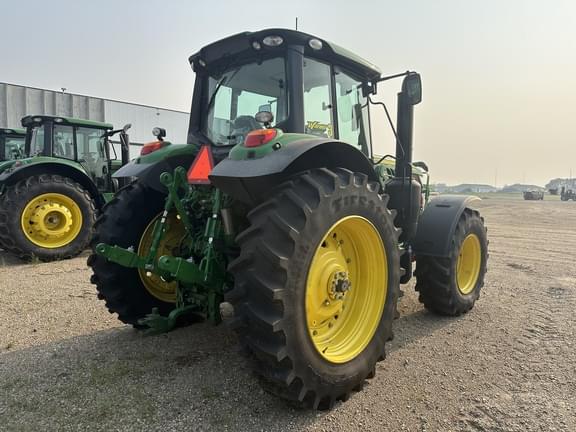 Image of John Deere 6155M equipment image 4