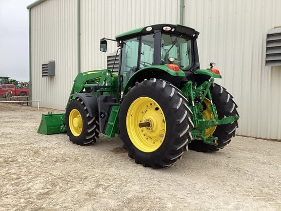 Image of John Deere 6155M equipment image 2