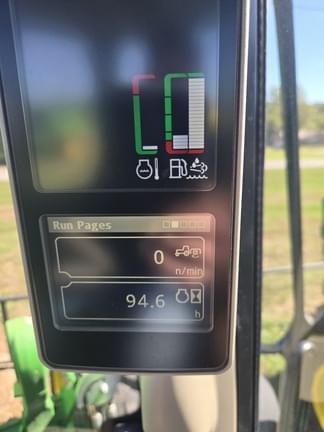 Image of John Deere 6155M equipment image 3