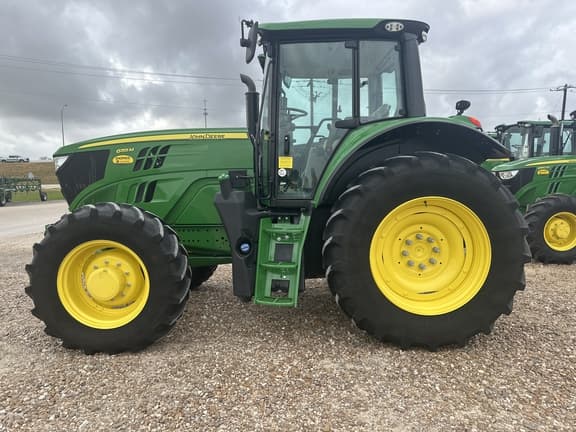 Image of John Deere 6155M equipment image 1