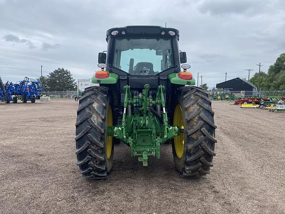 Image of John Deere 6155M equipment image 4