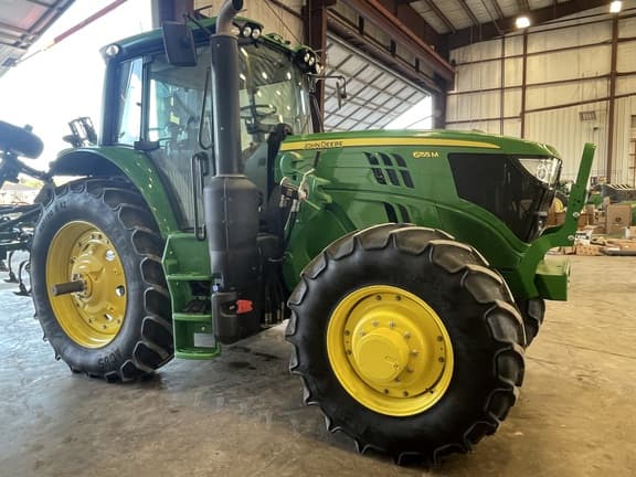Image of John Deere 6155M equipment image 1