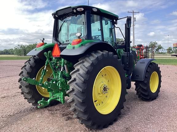 Image of John Deere 6155M equipment image 3