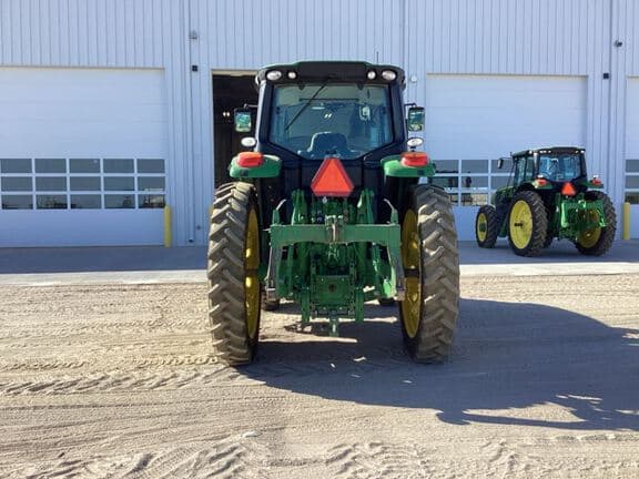 Image of John Deere 6155M equipment image 3