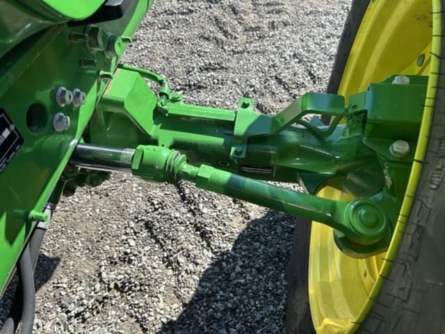 Image of John Deere 6155M equipment image 2