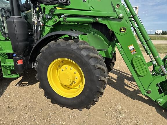 Image of John Deere 6155M equipment image 1