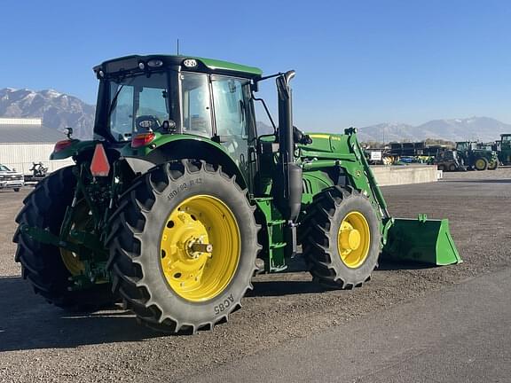 Image of John Deere 6155M equipment image 4