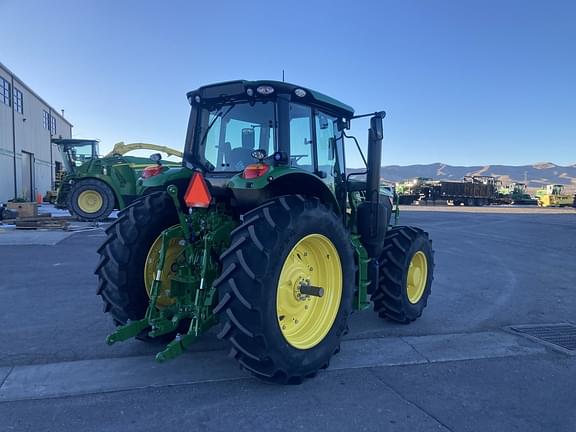 Image of John Deere 6155M equipment image 4