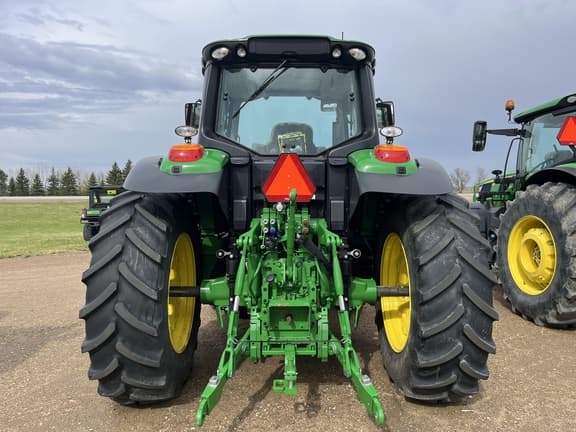 Image of John Deere 6155M equipment image 4
