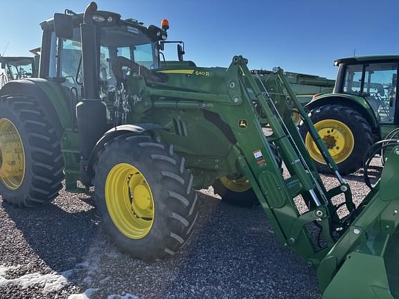 Image of John Deere 6155M equipment image 2