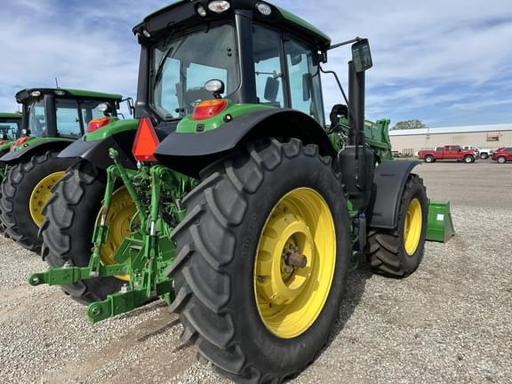 Image of John Deere 6155M equipment image 4