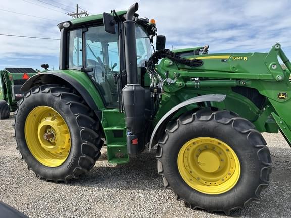 Image of John Deere 6155M equipment image 3