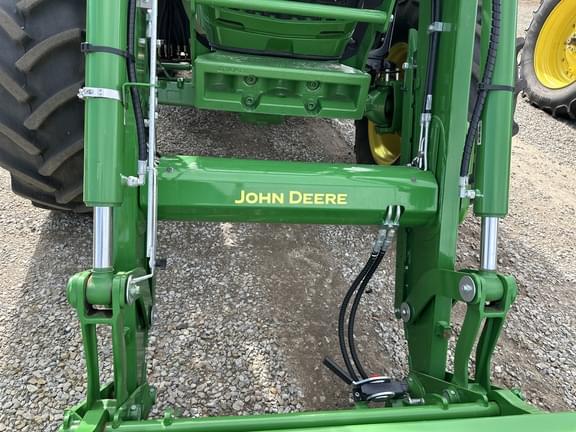 Image of John Deere 6155M equipment image 1