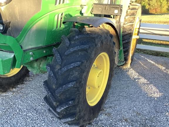 Image of John Deere 6155M equipment image 2