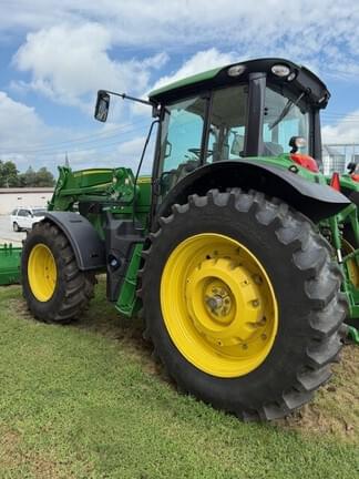 Image of John Deere 6155M equipment image 2