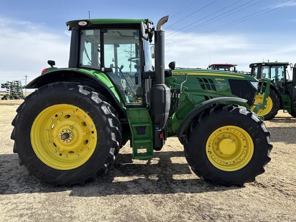 Image of John Deere 6155M equipment image 2