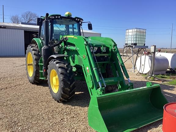 Image of John Deere 6155M equipment image 4