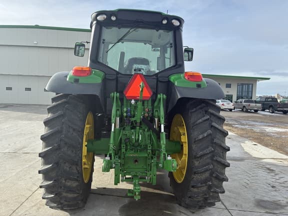 Image of John Deere 6155M equipment image 4