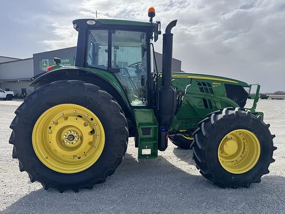 Image of John Deere 6155M equipment image 4