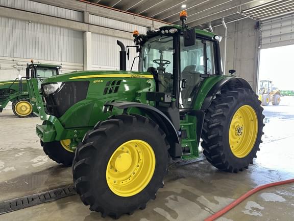 Image of John Deere 6155M equipment image 2