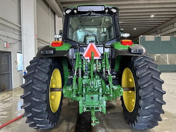 Image of John Deere 6155M equipment image 2
