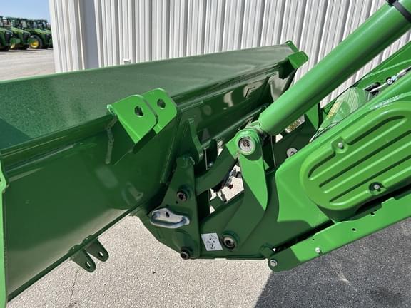 Image of John Deere 6155M equipment image 2