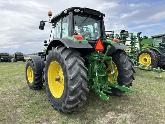 Image of John Deere 6155M equipment image 4