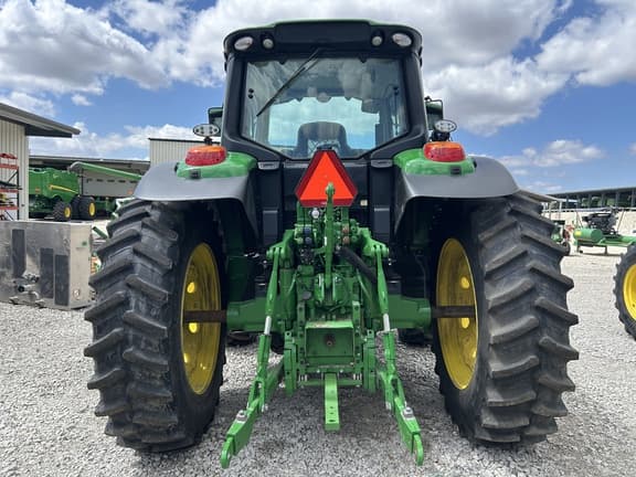 Image of John Deere 6155M equipment image 4