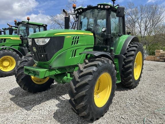Image of John Deere 6155M equipment image 2