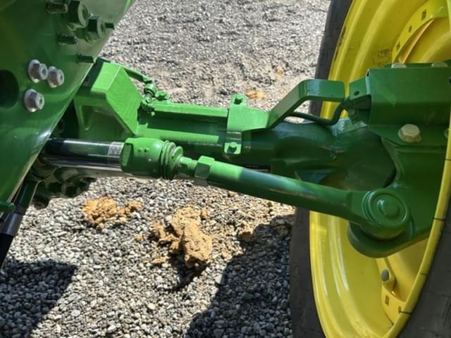 Image of John Deere 6155M equipment image 2